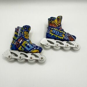 1 Pair Mini Finger Shoes Cool Mini Skate Shoes Mini Finger Roller Skates